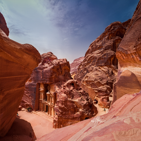 ナバテア人とペトラ遺跡が響く六甲ミーツアートの創造風景