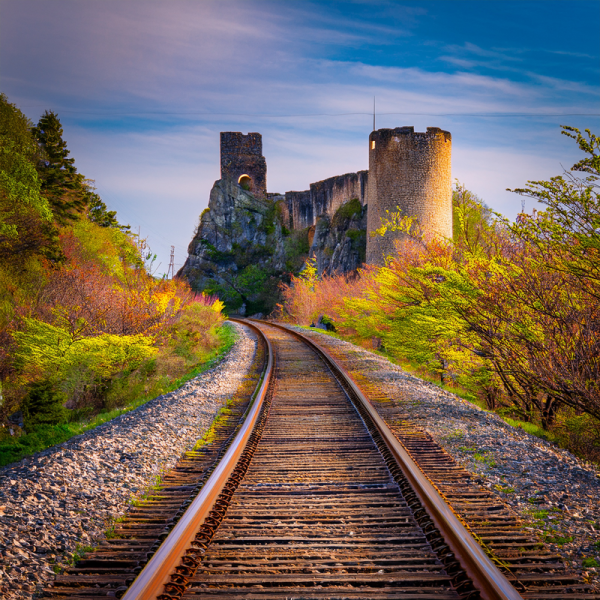 廃線跡と曲輪配置が出会う新世界